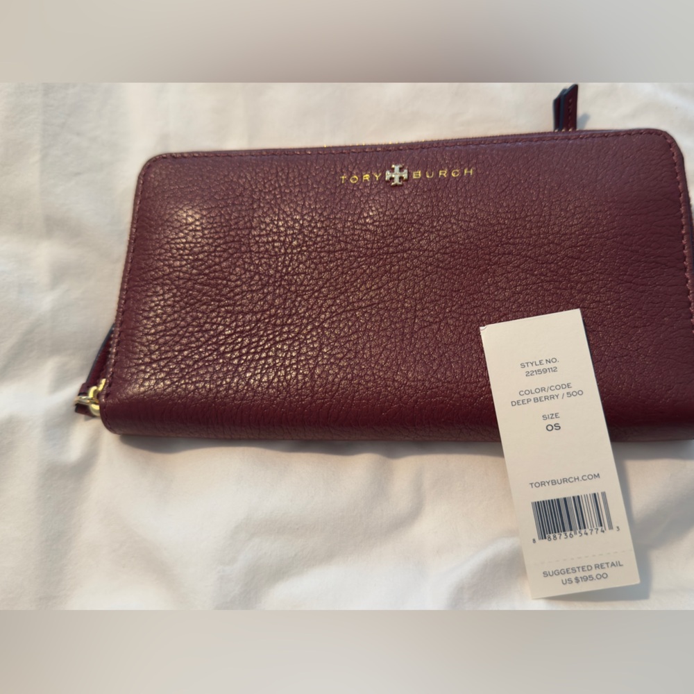 Tory Burch Zippered Wallet.  Deep Berry. NWT.